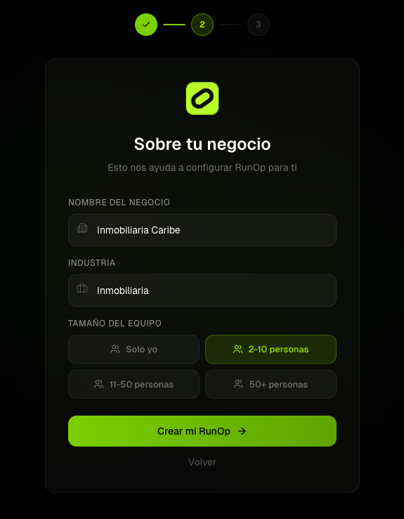 Segundo paso del onboarding: nombre del negocio, industria y tamaño del equipo